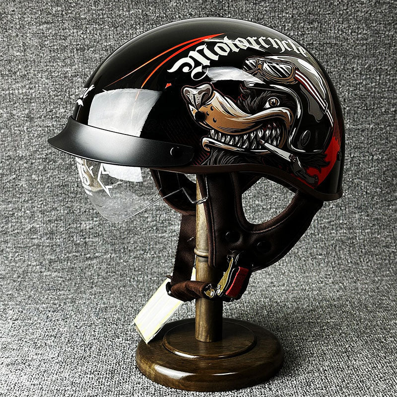 Komfortowy kask motocyklowy dla mężczyzn, na choppera, minimalistyczny design, ochrona.