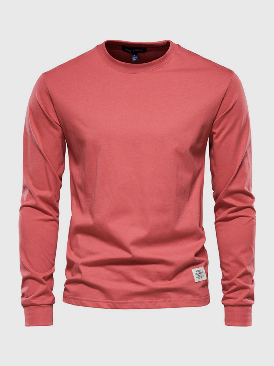 Uniwersalna koszulka z długim rękawem, męski longsleeve na każdą porę: jesień, zima, wiosna, gwarantuje wygodę.