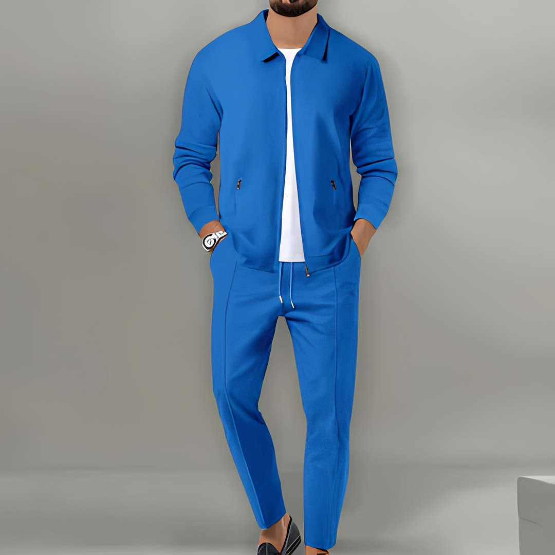 Wygodny męski zestaw casual z miękkiej tkaniny. Modne spodnie i bluza, doskonała odzież na co dzień.