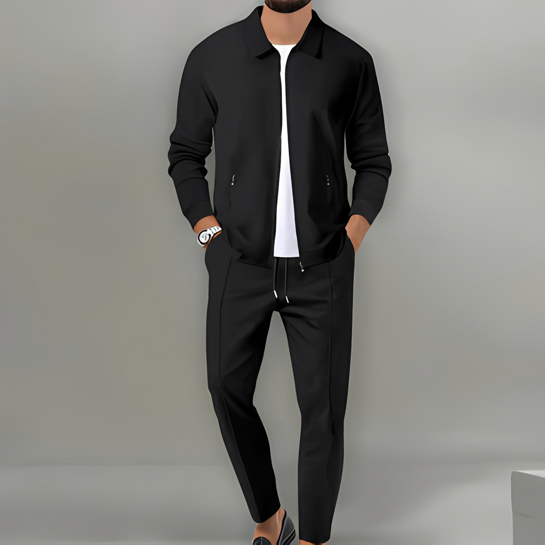 Stylowy męski zestaw casual: modna góra i spodnie. Elegancki, wygodny strój męski do codziennych aktywności.