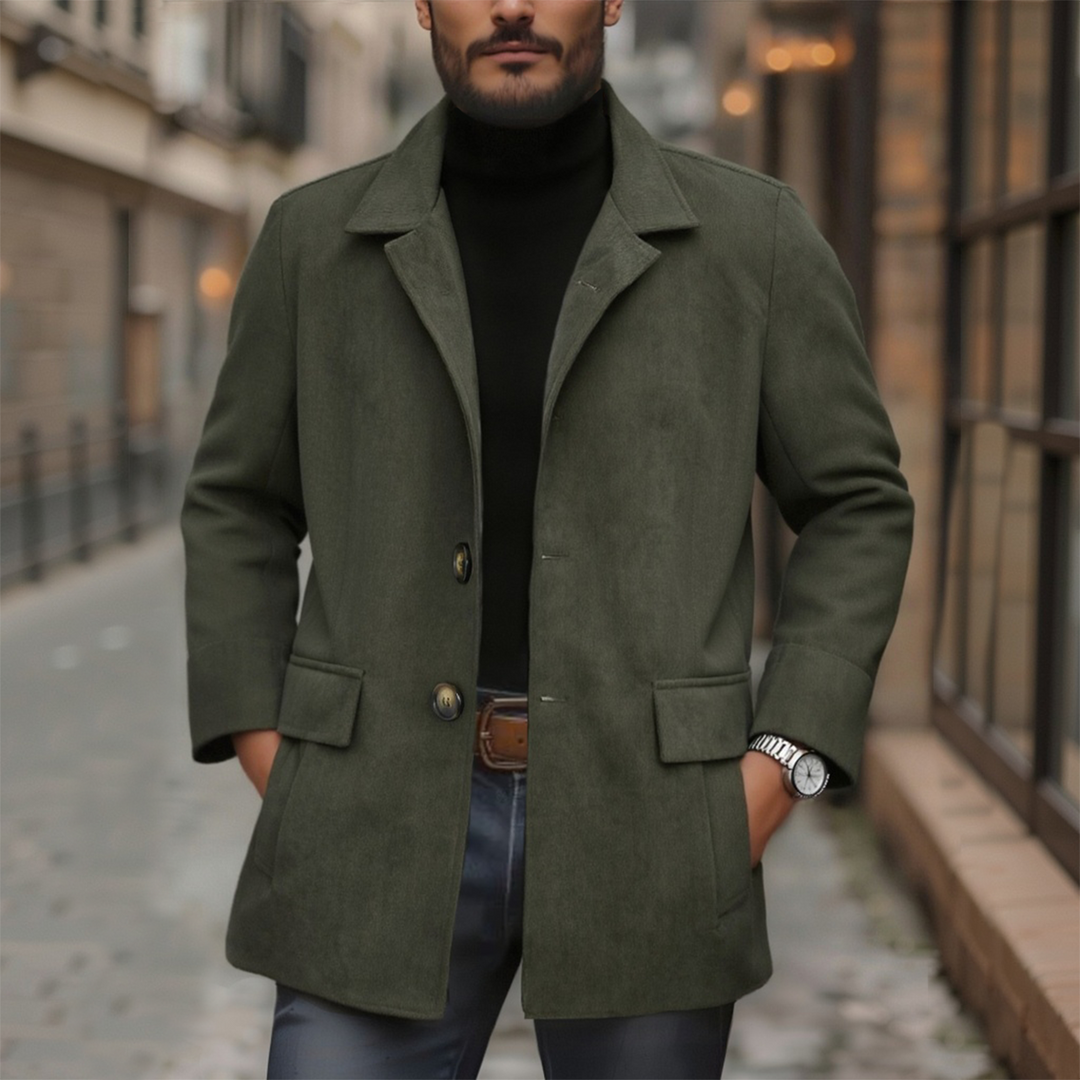 Męski płaszcz vintage slim fit. Elegancki, dopasowany płaszcz na jesień i wiosnę w codziennym stylu.