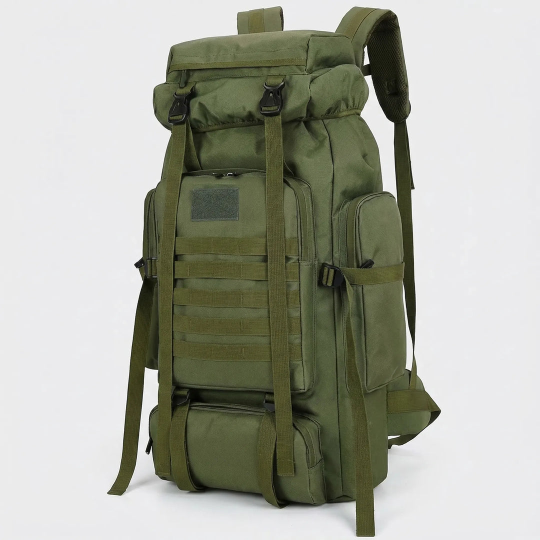 Wytrzymały plecak turystyczny 80L/100L w kamuflażu. Duża pojemność, system MOLLE na wyprawy i outdoor.