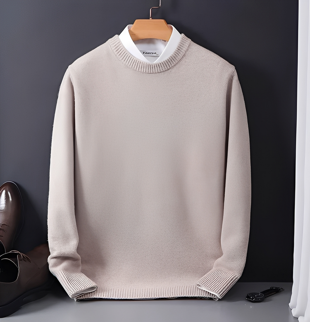 Sweter męski Aldert, ciepły i komfortowy. Elegancka odzież męska, idealna na zimę i casualowe wyjścia.