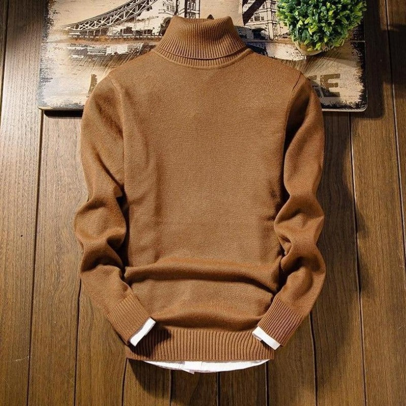 Elegancki sweter męski golf slim fit. Modna odzież z długim rękawem, uniwersalna na jesień i zimę.