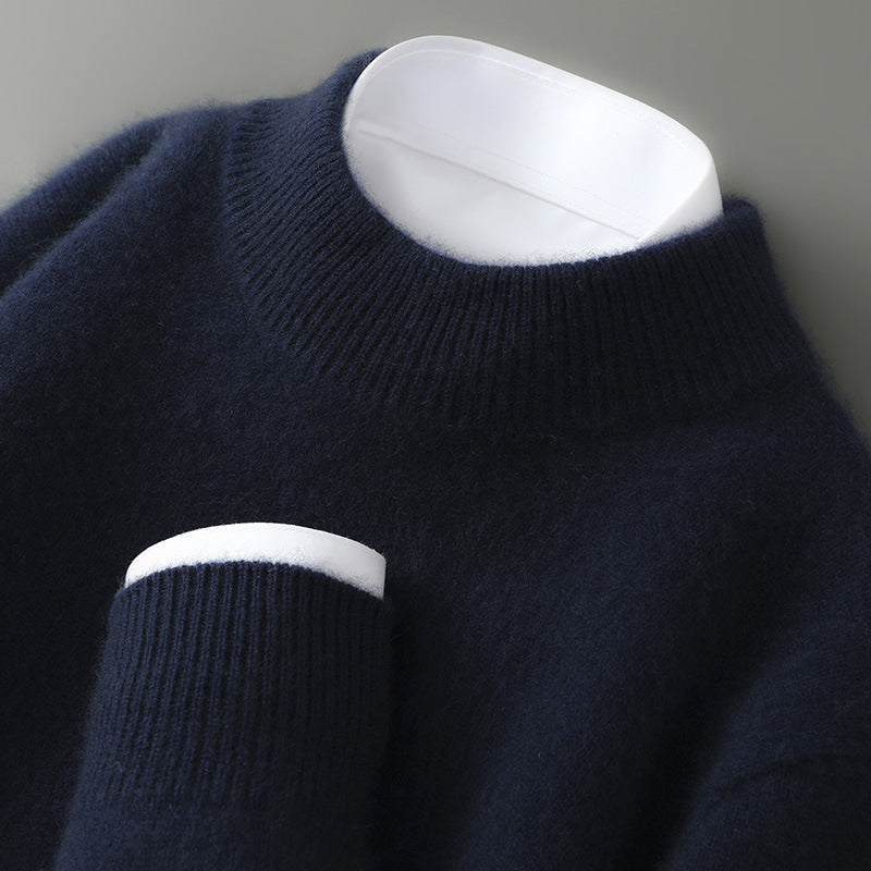 Męski sweter retro ciepły z okrągłym dekoltem. Komfortowa odzież męska na jesień, casualowy i modny wygląd.