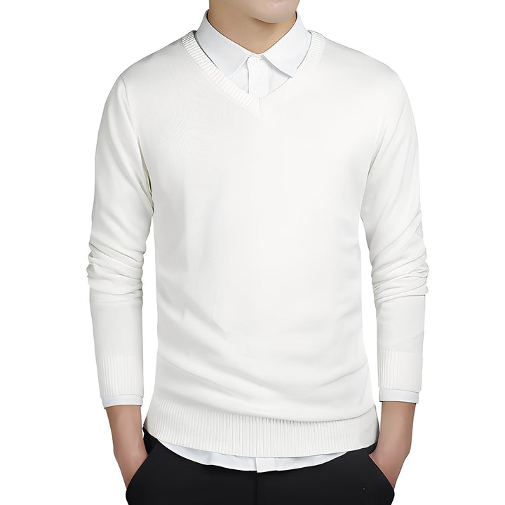 Elegancki męski sweter z dekoltem w serek. Casualowa, modna dzianina na jesień i zimę. Komfortowa odzież męska.