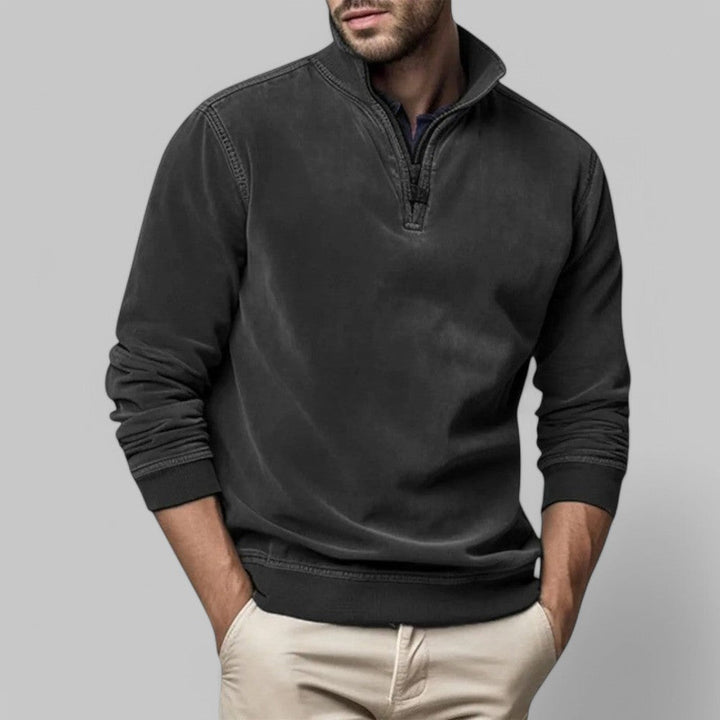 Elegancki męski sweter z zamkiem. Idealny do stylizacji casual i na co dzień. Wygodna moda męska.