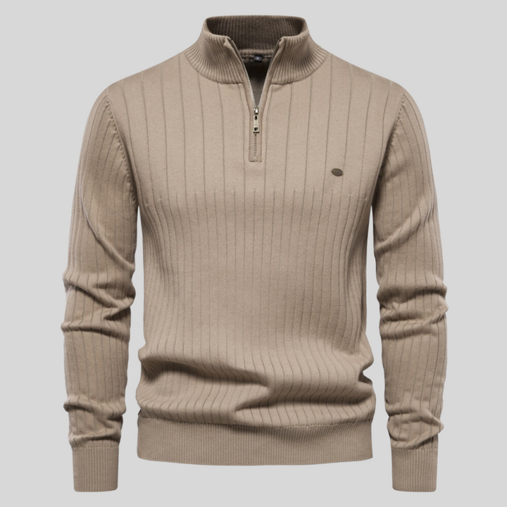 Elegancki męski sweter półgolf z zamkiem, uniwersalny do casualowych i smart-casualowych stylizacji.