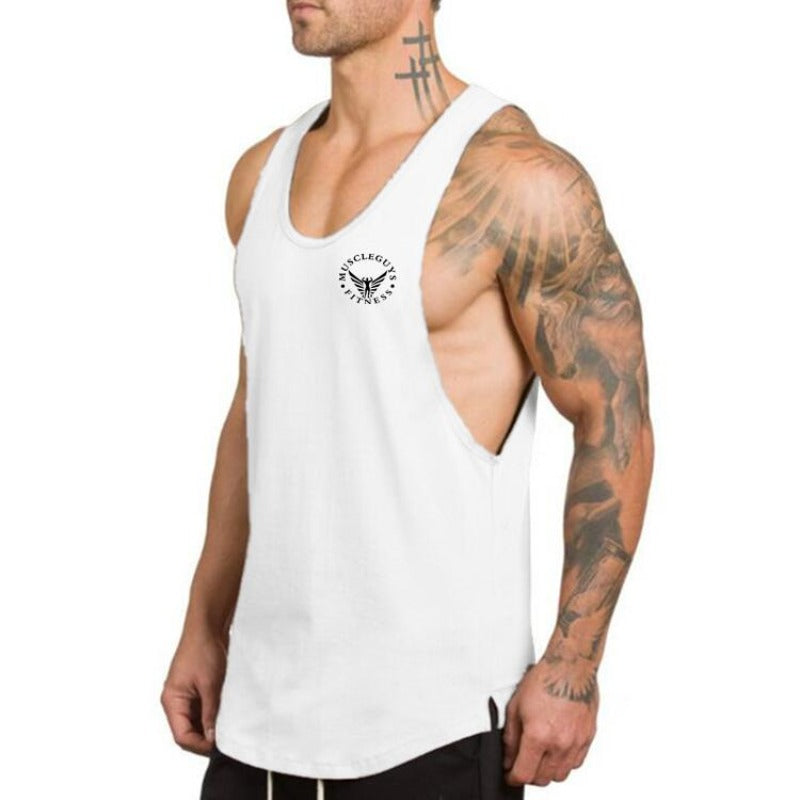 Męski tank top sportowy luźny krój. Lekka, oddychająca koszulka męska idealna na trening, upały i lato.