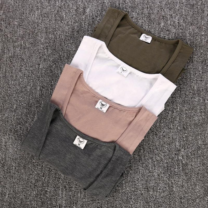 Szary męski tank top luźny krój. Wygodna letnia koszulka męska, idealna do casualowych i sportowych stylizacji.