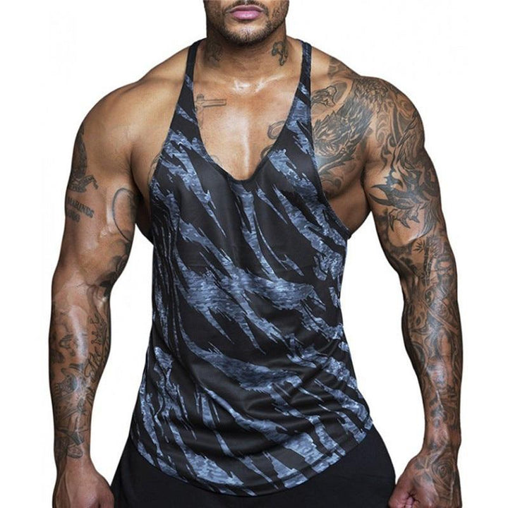 Męski tank top z modnym nadrukiem, dopasowany krój, okrągły dekolt. Idealny top na lato, casual.