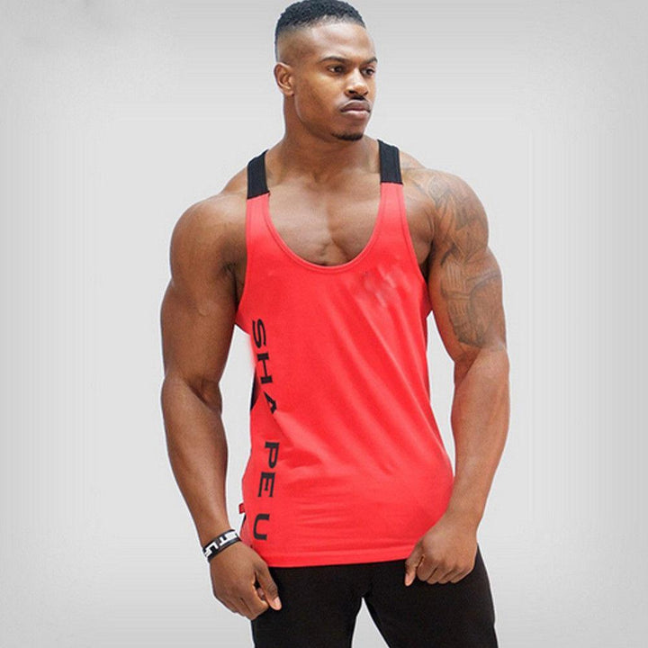 Lekki tank top męski z napisem, idealny na lato. Stylowa koszulka bez rękawów, podkreślająca pewność siebie.