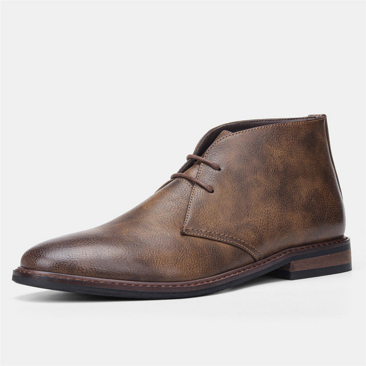 Modne sznurowane buty męskie chukka, klasyczne obuwie na jesień i zimę.