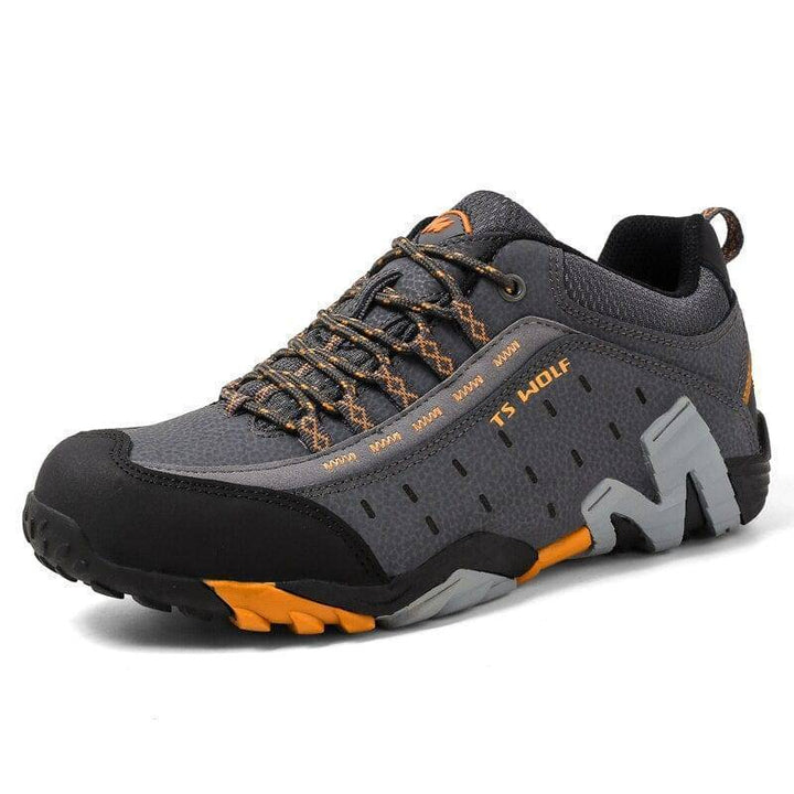 Nowoczesne męskie buty trekkingowe do aktywnego outdooru, świetne na wędrówki i górskie wyprawy.