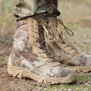 Beżowe męskie buty zimowe z zamkiem i sznurowaniem. Wytrzymałe obuwie trekkingowe na mróz i śnieg.