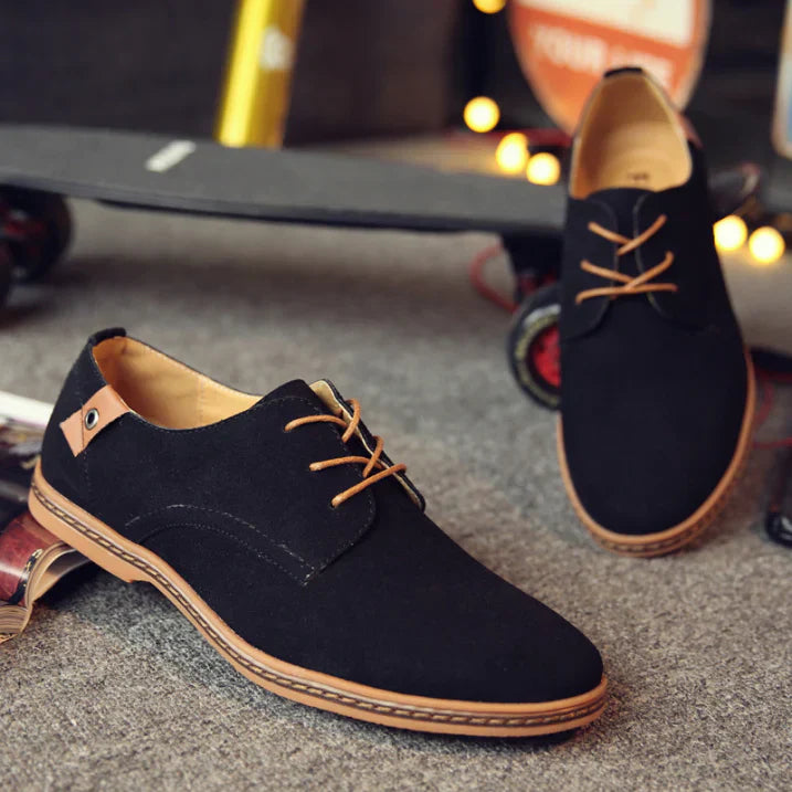 Stylowe męskie buty na co dzień, idealne na wiosnę, lato i jesień. Eleganckie obuwie casual do miejskich stylizacji.