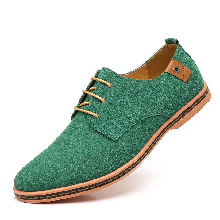 Męskie buty casual, doskonałe do biura i na spotkania. Eleganckie obuwie męskie, zapewniające komfort przez cały dzień.