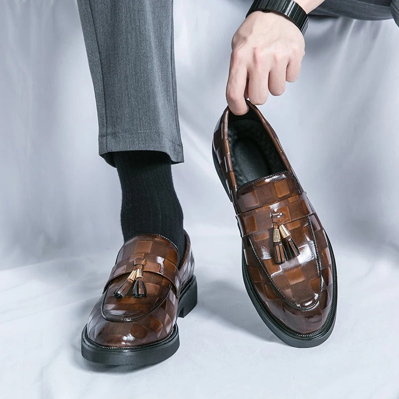 Męskie eleganckie mokasyny, wsuwane, brązowe skórzane buty casualowe i formalne, wygodne na co dzień.