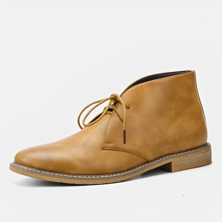 Męskie klasyczne buty chukka. Eleganckie i wygodne obuwie męskie na jesień i zimę. Trwałe i modne.
