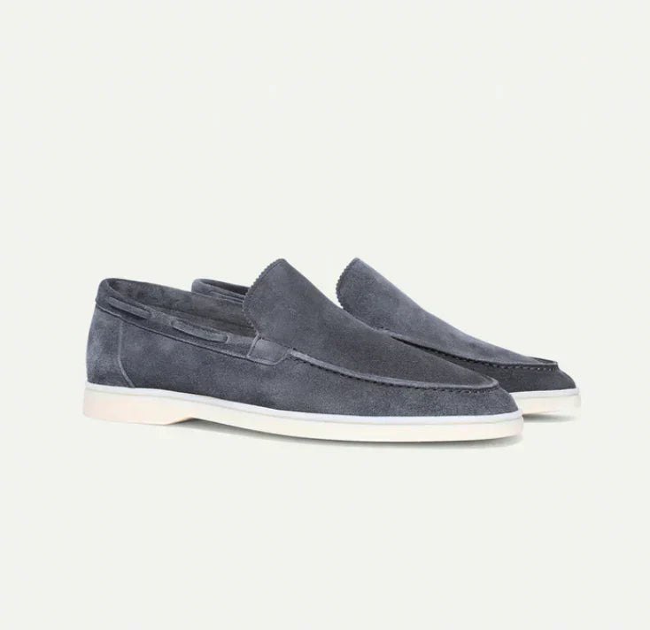 Komfortowe męskie loafersy, idealne obuwie na lato i wiosnę. Modny, klasyczny design.