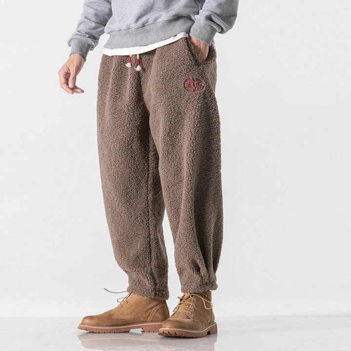 Męskie komfortowe spodnie dresowe. Idealne na co dzień, w stylu casual.