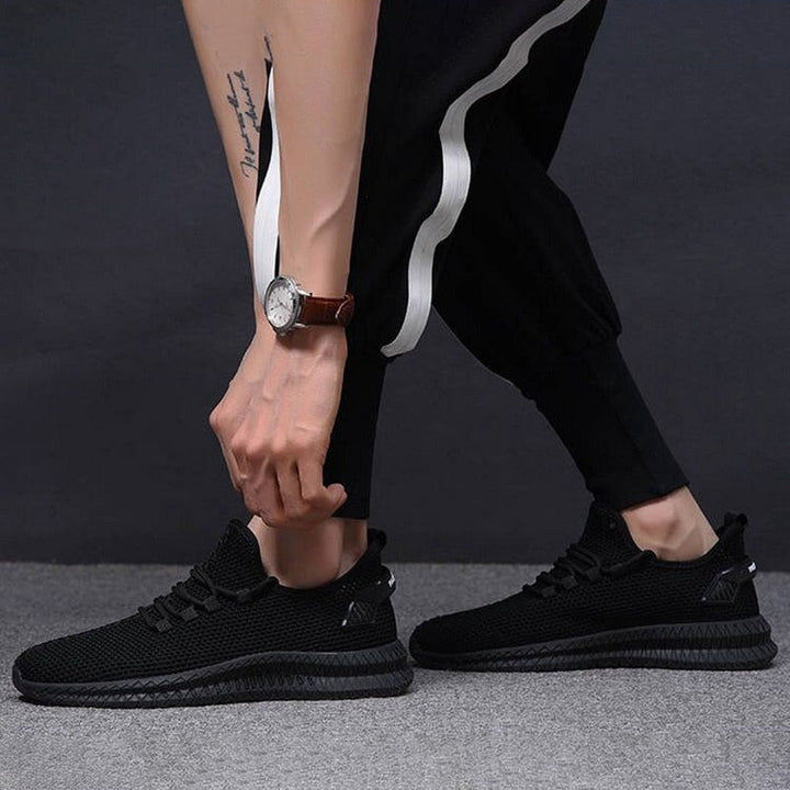 Lekkie męskie buty casualowe z elastyczną cholewką, idealne na każdy dzień.