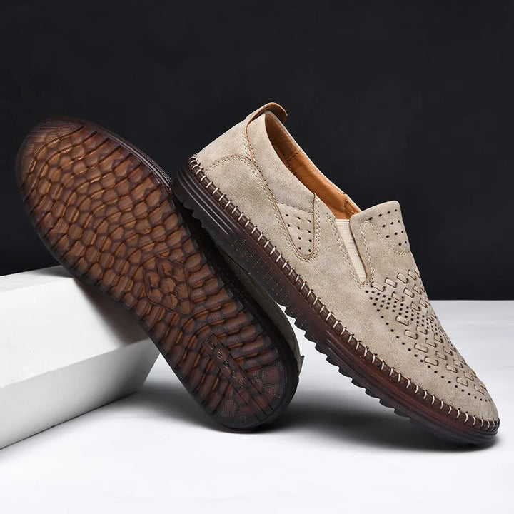Brązowe mokasyny męskie, eleganckie buty wsuwane, idealne na co dzień, komfortowe obuwie.