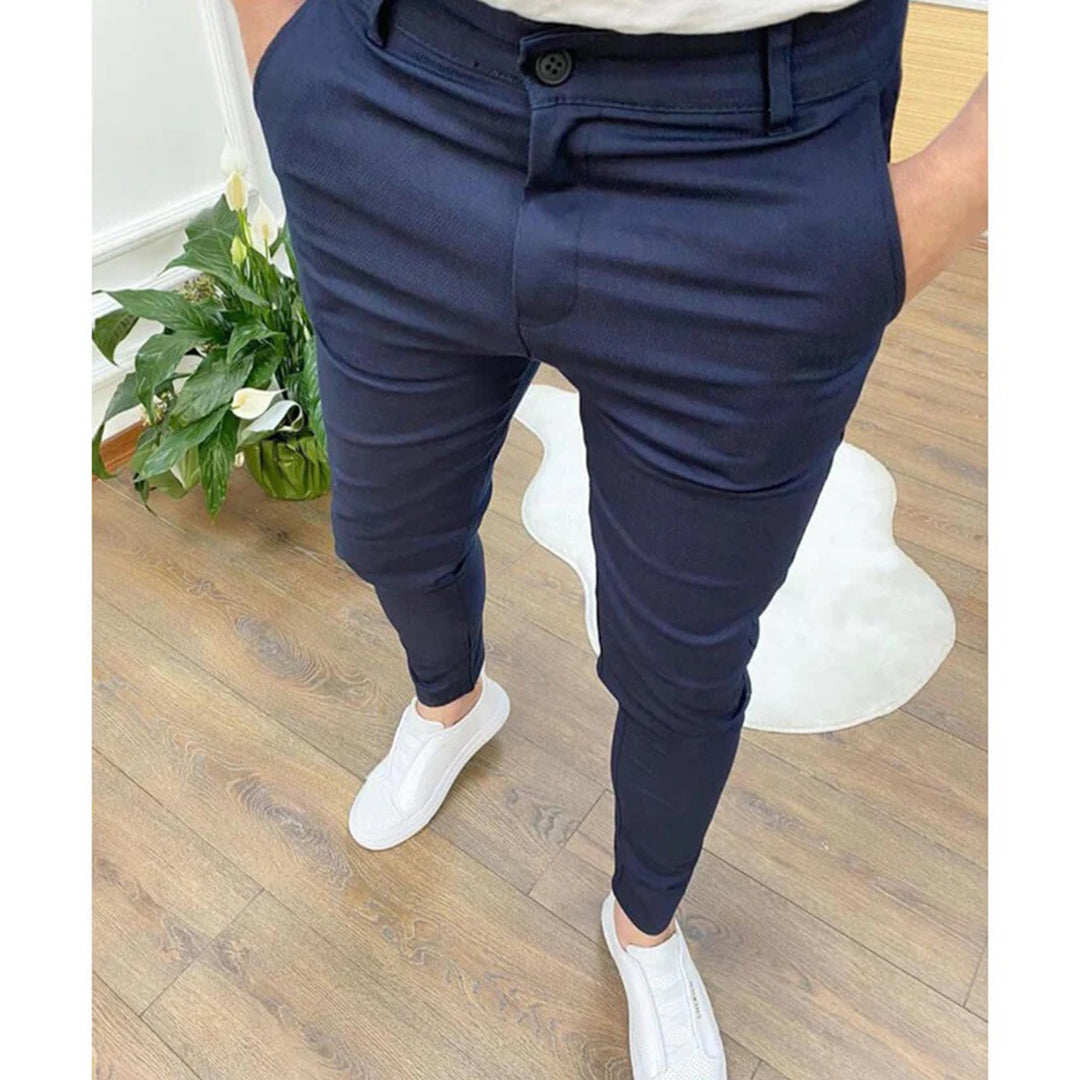 Męskie spodnie Bartosz do biura lub casual. Stylowe, komfortowe spodnie slim fit dla nowoczesnego mężczyzny.
