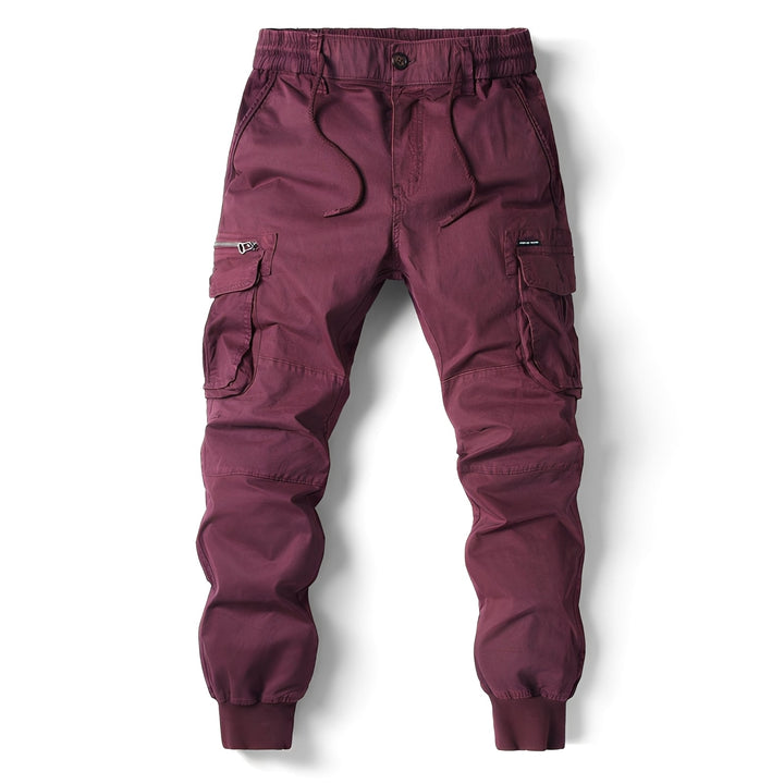 Stylowe męskie spodnie jogger cargo, doskonałe do miejskich i codziennych looków.