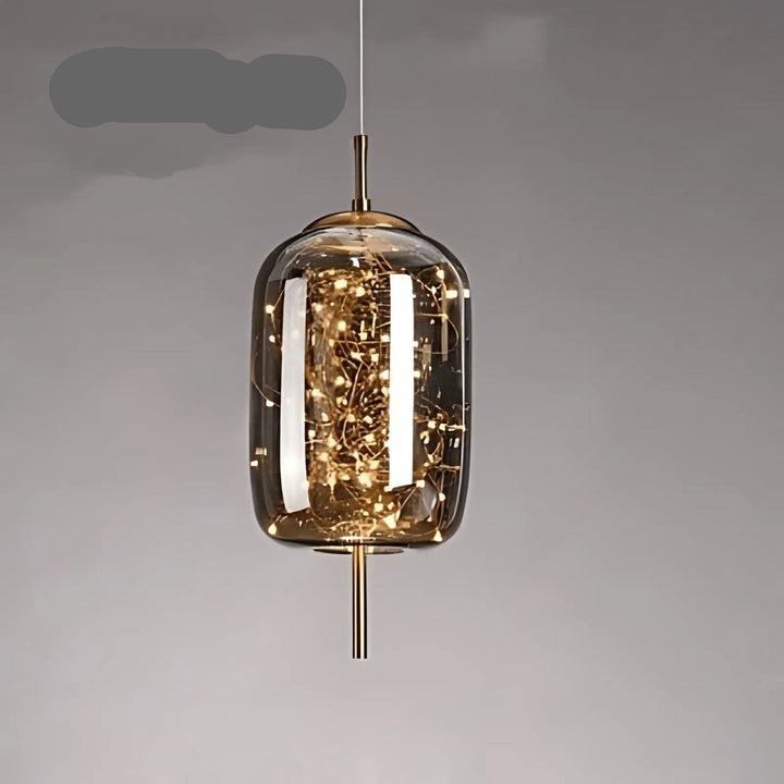 Nowoczesna lampa wisząca z dekoracyjnym szklanym kloszem Wróżki. Stylowy design wnętrz.
