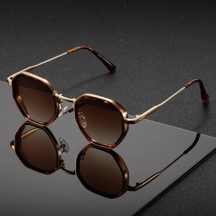 Brązowe damskie okulary przeciwsłoneczne retro z metalowymi zausznikami