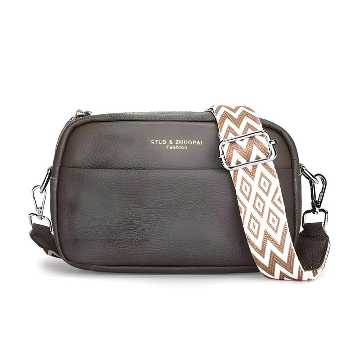 Modna torba damska crossbody na ramię, zbliżenie na fakturę materiału