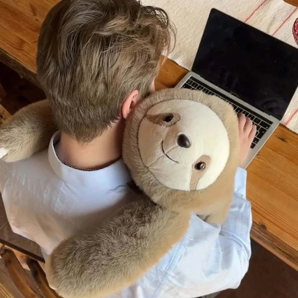 Puszysta poduszka antystresowa 45 cm, towarzysz snu i relaksu z ekologicznego futra.