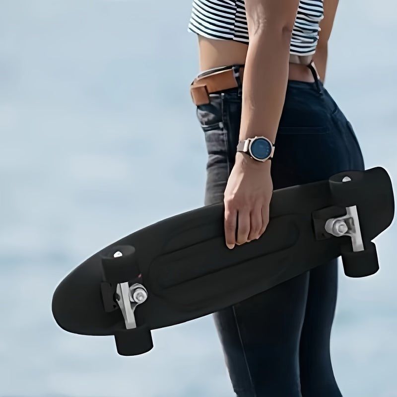 Antypoślizgowy deck mini deskorolki cruiser, zapewniający bezpieczeństwo i kontrolę podczas jazdy.