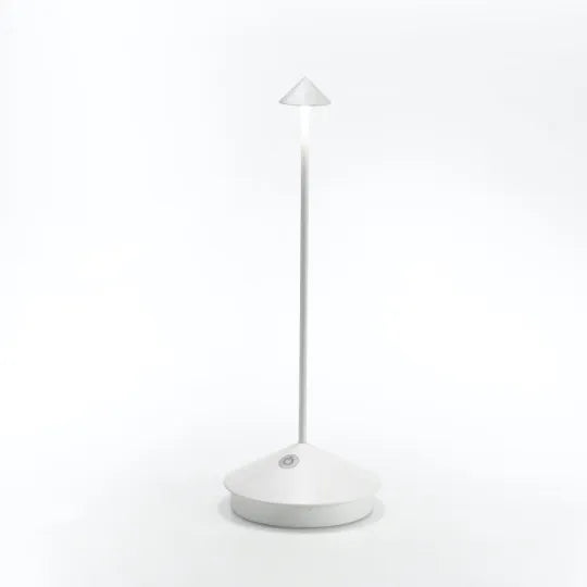 Nowoczesne oświetlenie LED stołowe, minimalistyczna lampa biurkowa z metalu.