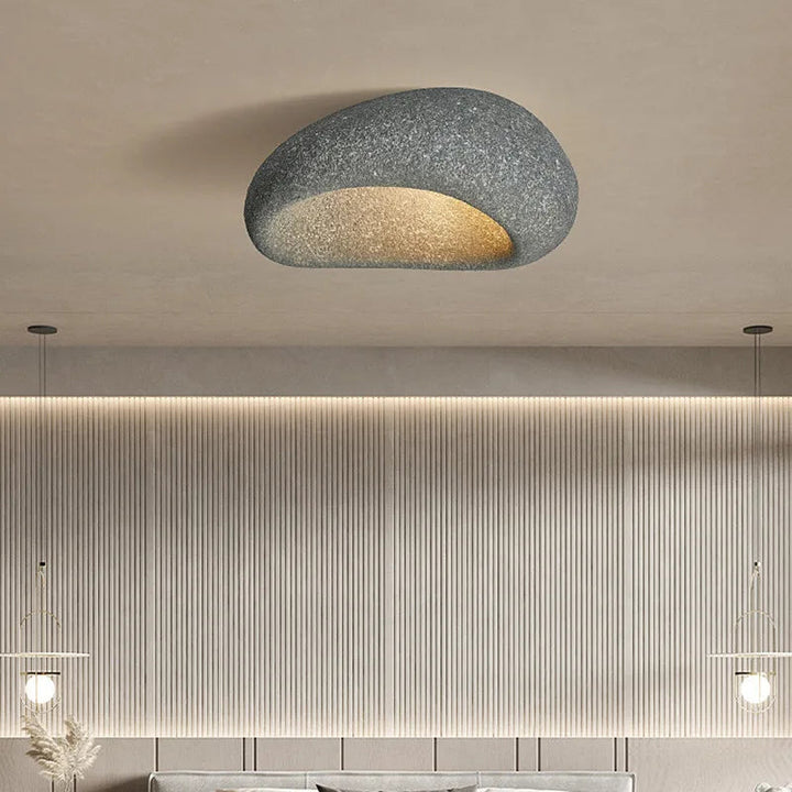 Minimalistyczna lampa sufitowa Wabi-Sabi. Designerskie oświetlenie idealne do salonu i sypialni.