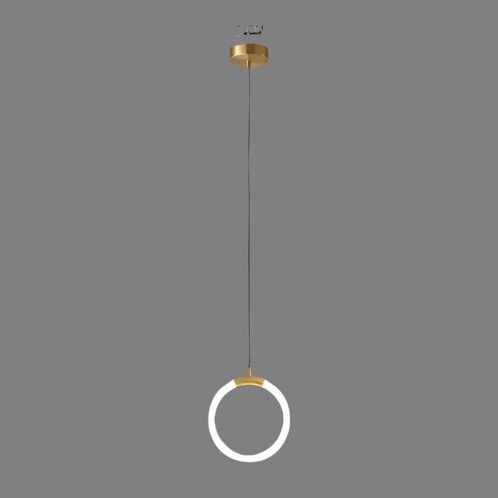 Minimalizm i elegancja: złota lampa wisząca do nowoczesnych domów