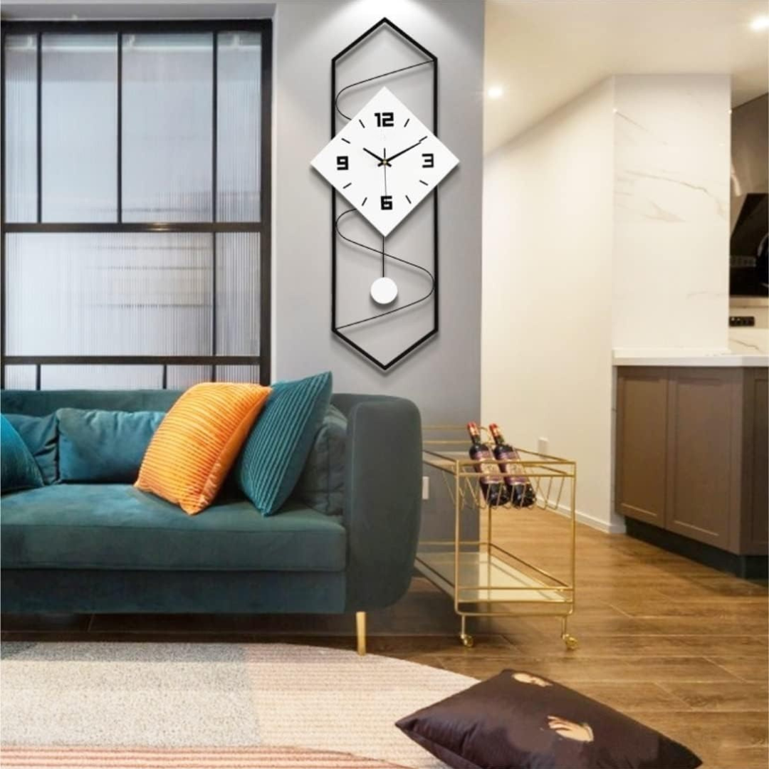 Minimalistyczny zegar ścienny, nowoczesny design. Metalowy akcent do domowych wnętrz.