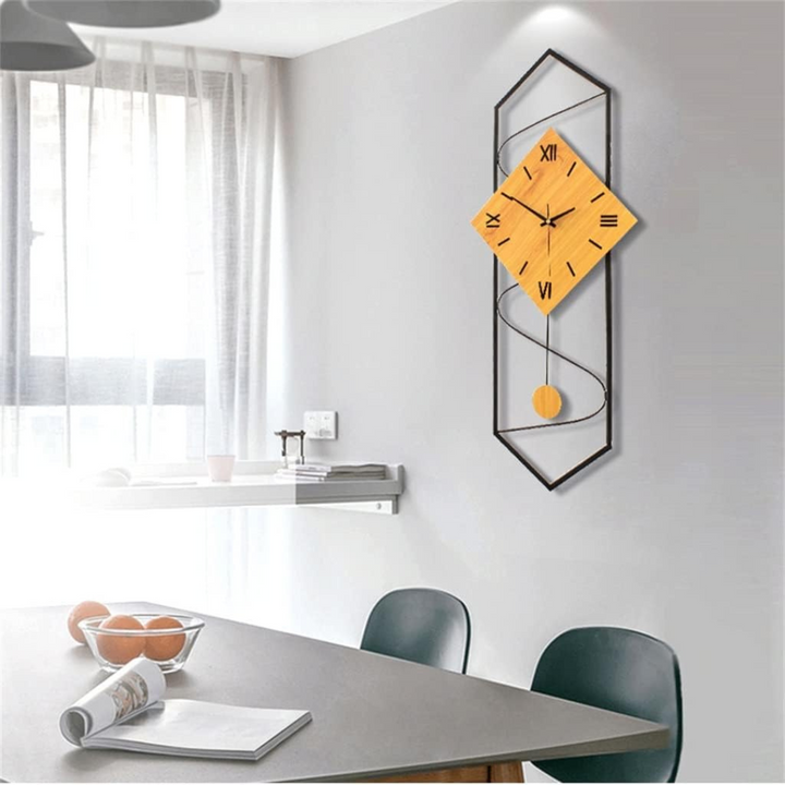 Metalowy zegar ścienny w czarnym kolorze. Minimalistyczny design idealny do nowoczesnych wnętrz domowych.