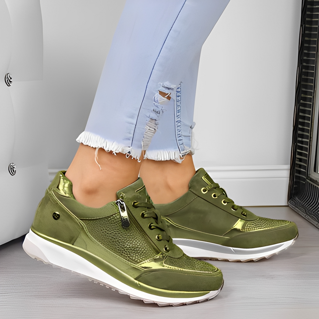 Wygodne buty damskie z zamkiem na co dzień, idealne na każdą porę roku. Modne obuwie w kolorze zielonym.