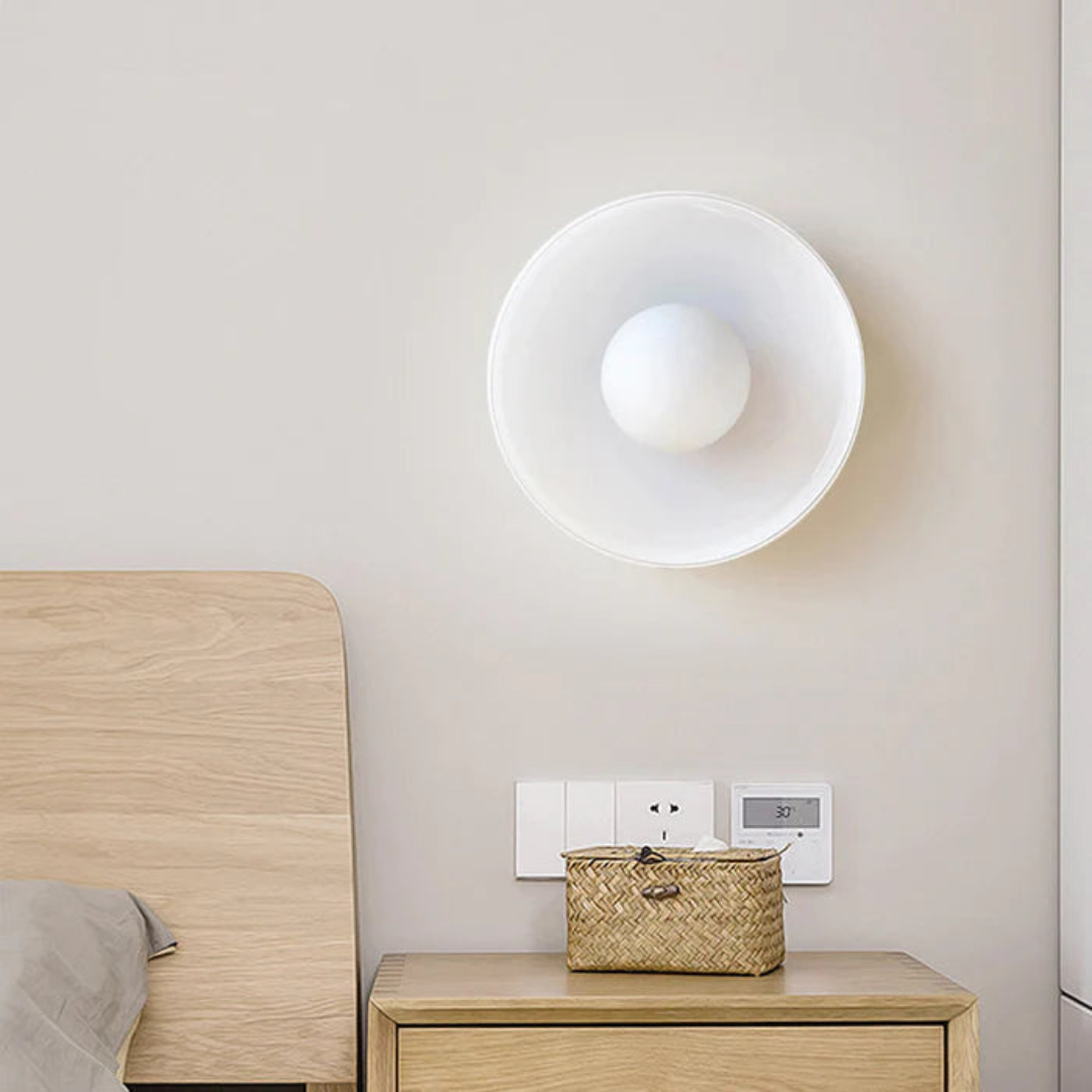 Designerska lampa sufitowa LED, ściemniana. Idealna dekoracja do nowoczesnych wnętrz salonu, sypialni.