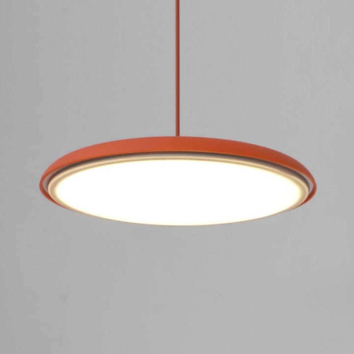 Lampa sufitowa LED, idealna do biura i nowoczesnych przestrzeni komercyjnych.
