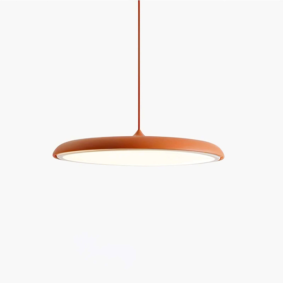 Kolorowa lampa LED sufitowa, nowoczesny akcent świetlny do każdej stylizacji wnętrz.