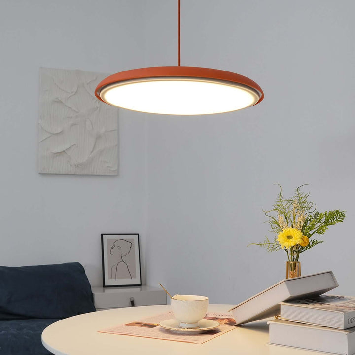 Lampa LEDowa sufitowa, minimalistyczny design dla nowoczesnego mieszkania.