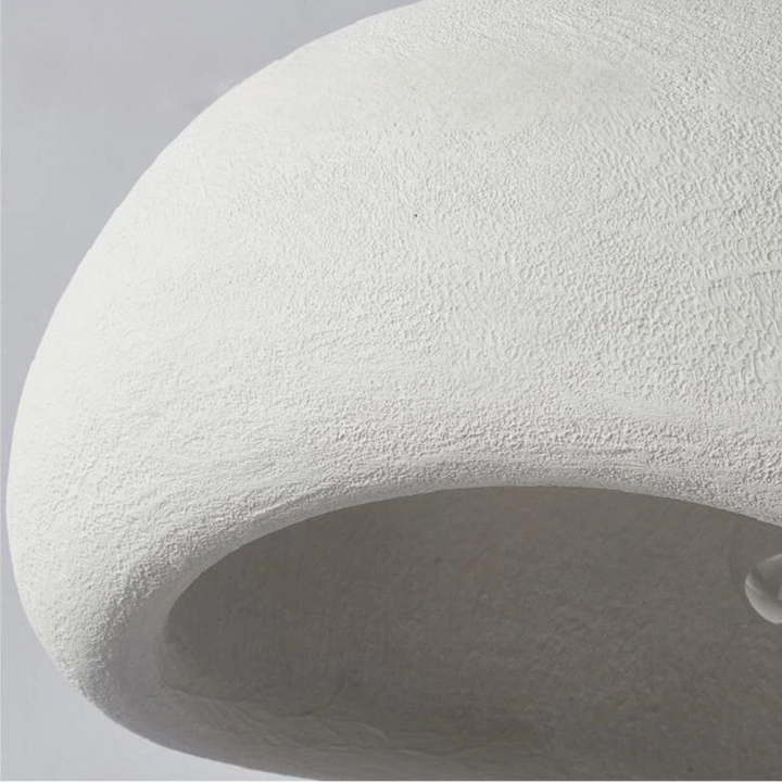 Designerska lampa sufitowa. Podkreśla nowoczesny styl wnętrza. Eleganckie oświetlenie.