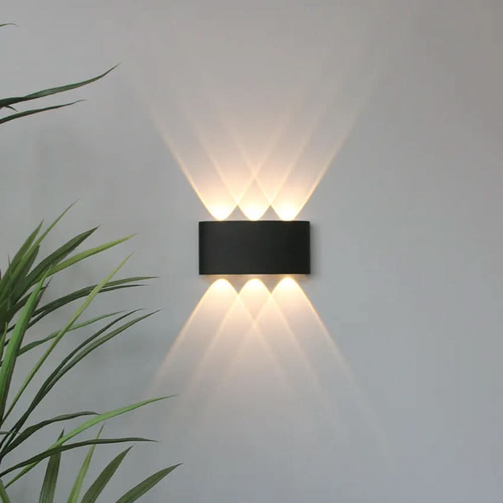Energooszczędna minimalistyczna lampa ścienna LED, dwukierunkowe światło, trwała i stylowa.
