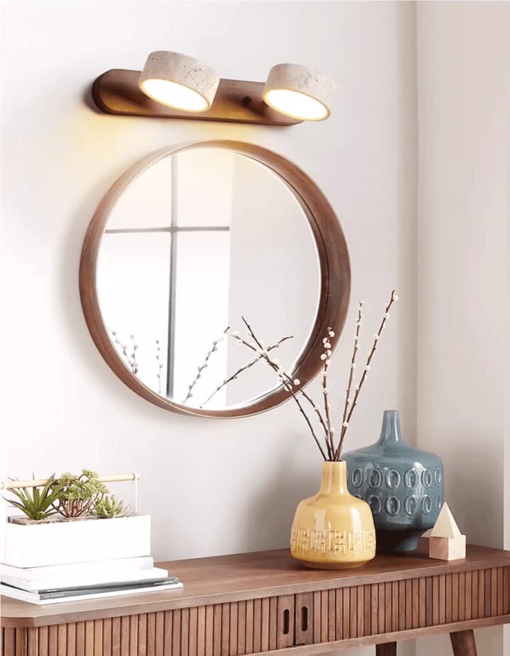 Lampa ścienna LED drewniana, podkreślająca styl wnętrza.