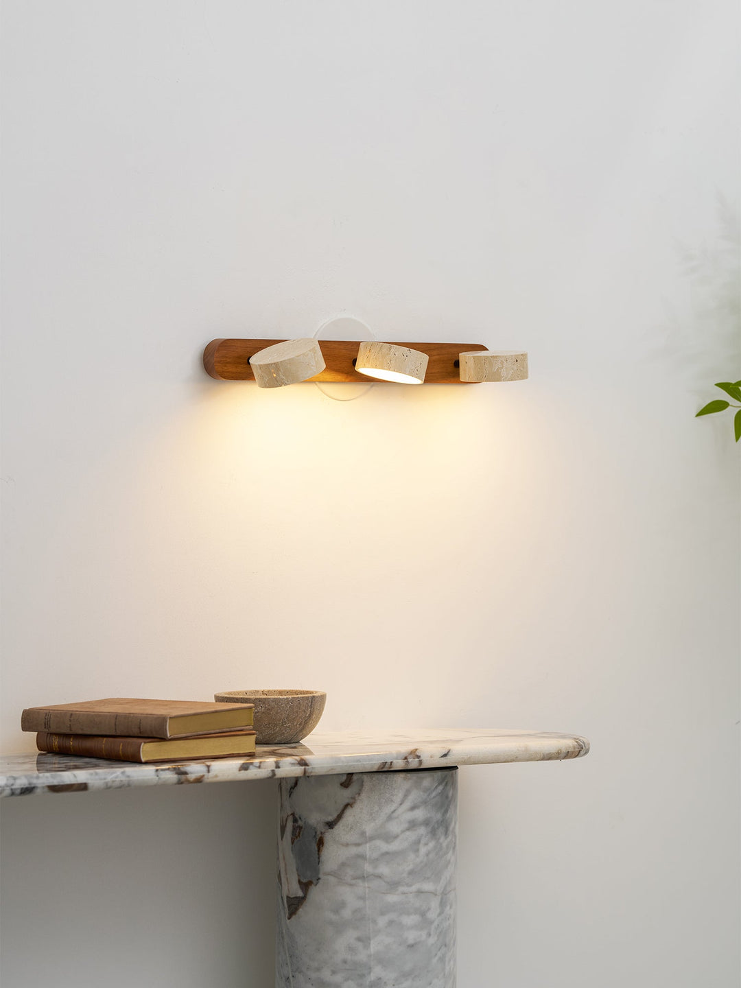 Elegancka lampa ścienna LED, do nowoczesnych hoteli.