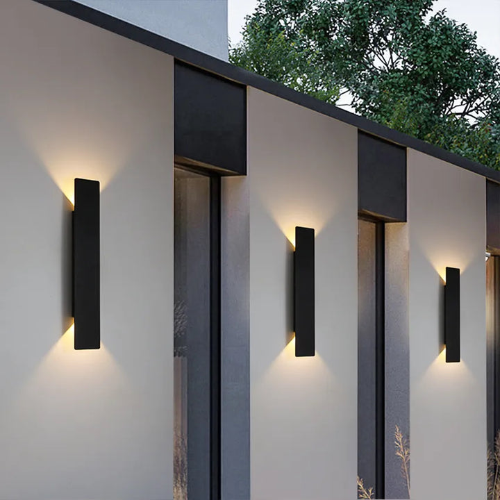 Nowoczesna lampa ścienna LED, wodoodporna IP65. Idealna do oświetlenia ogrodu, tarasu i elewacji.