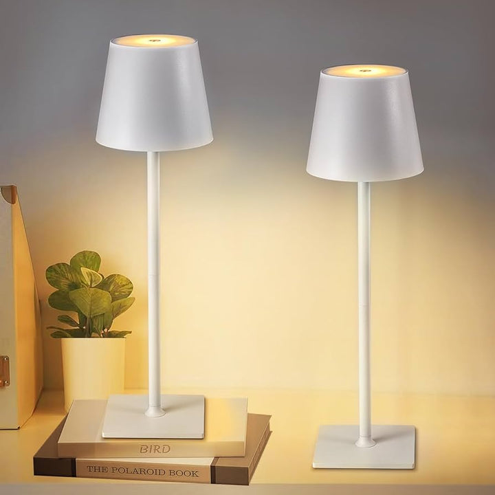 Skandynawska lampa stołowa LED akumulatorowa, bezprzewodowa, ładowana, idealna jako dekoracja sypialni.
